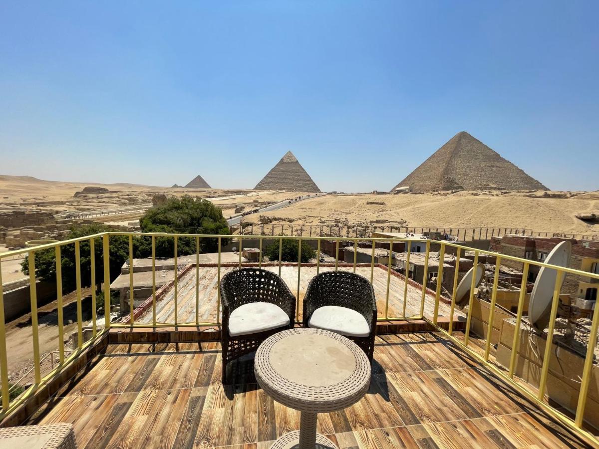 Magic Pyramids View Homestay *
