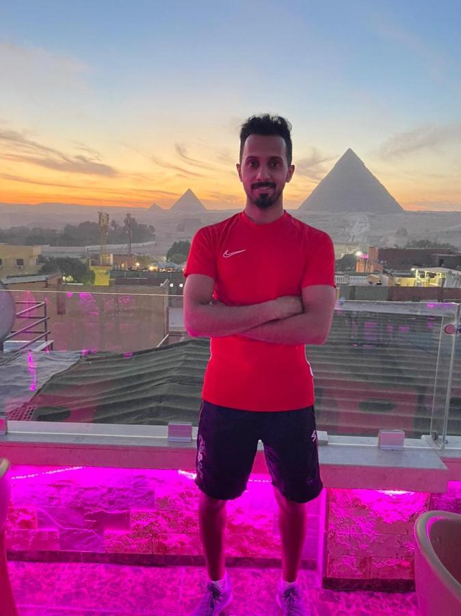 Magic Pyramids View *