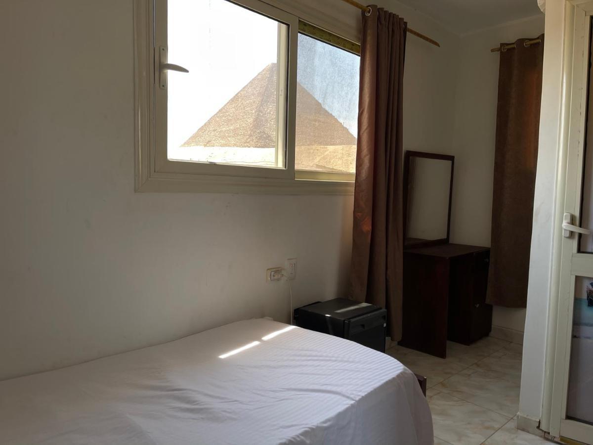 Homestay Magic Pyramids View *